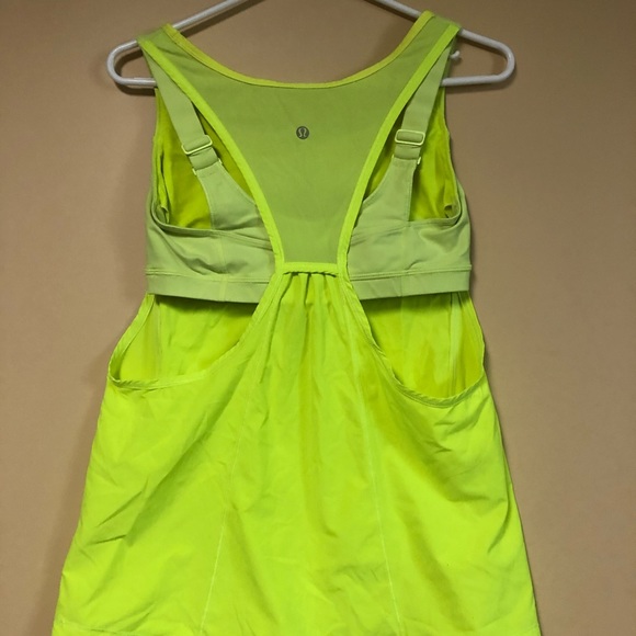 Lululemon run for your money tank in ray - Picture 1 of 4